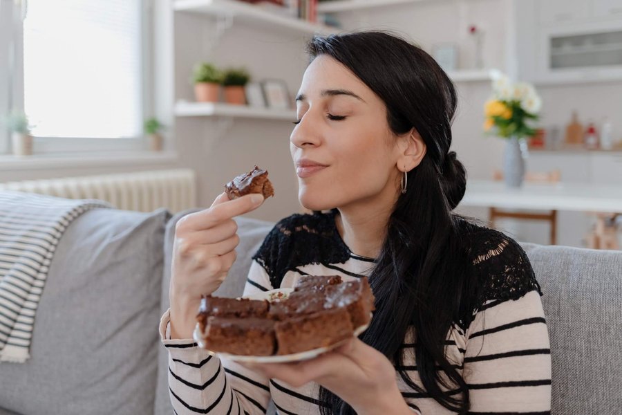 Ansiedade e comida: entenda qual a relação