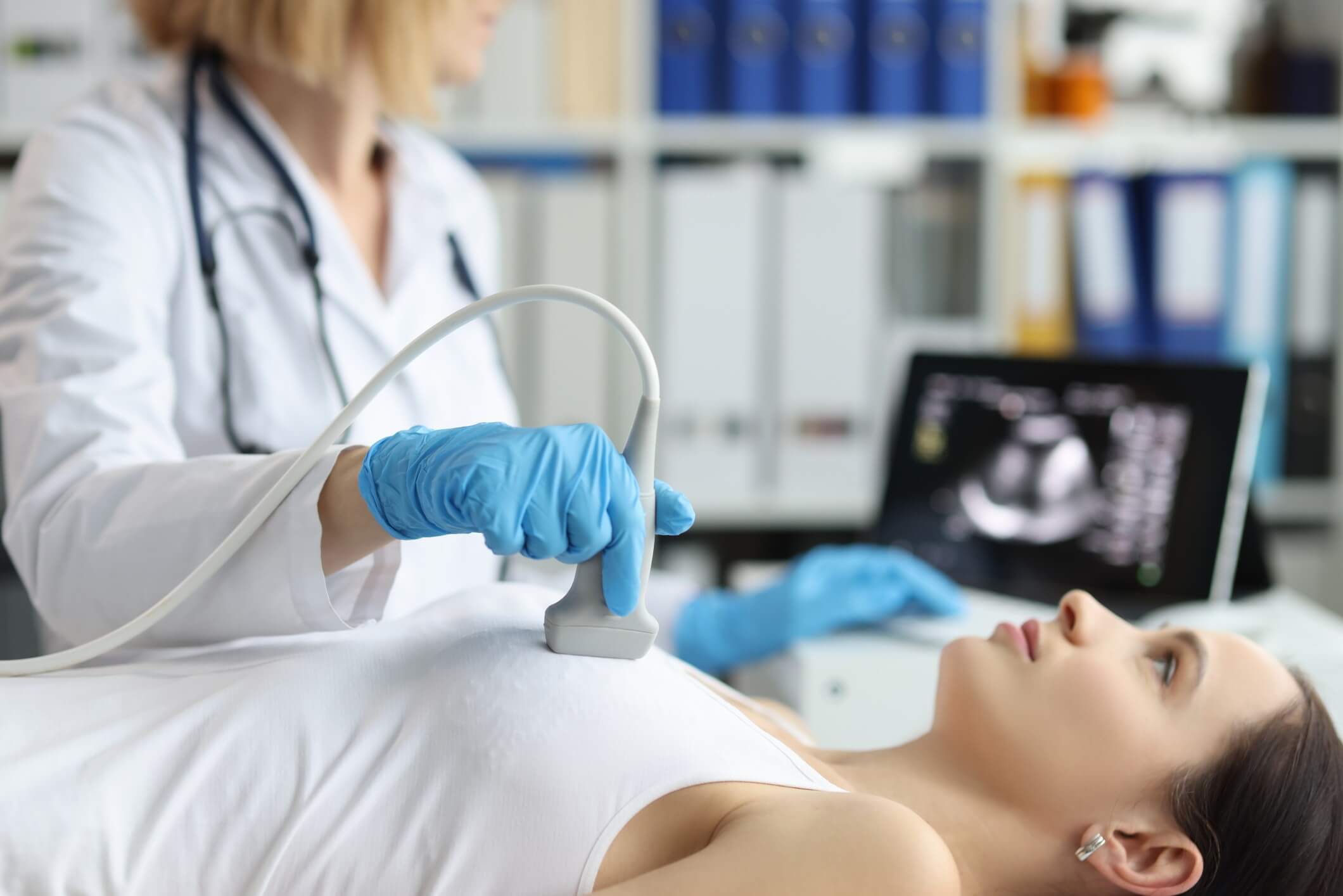 Exames de rotina em mulheres: conheça 6 indispensáveis
