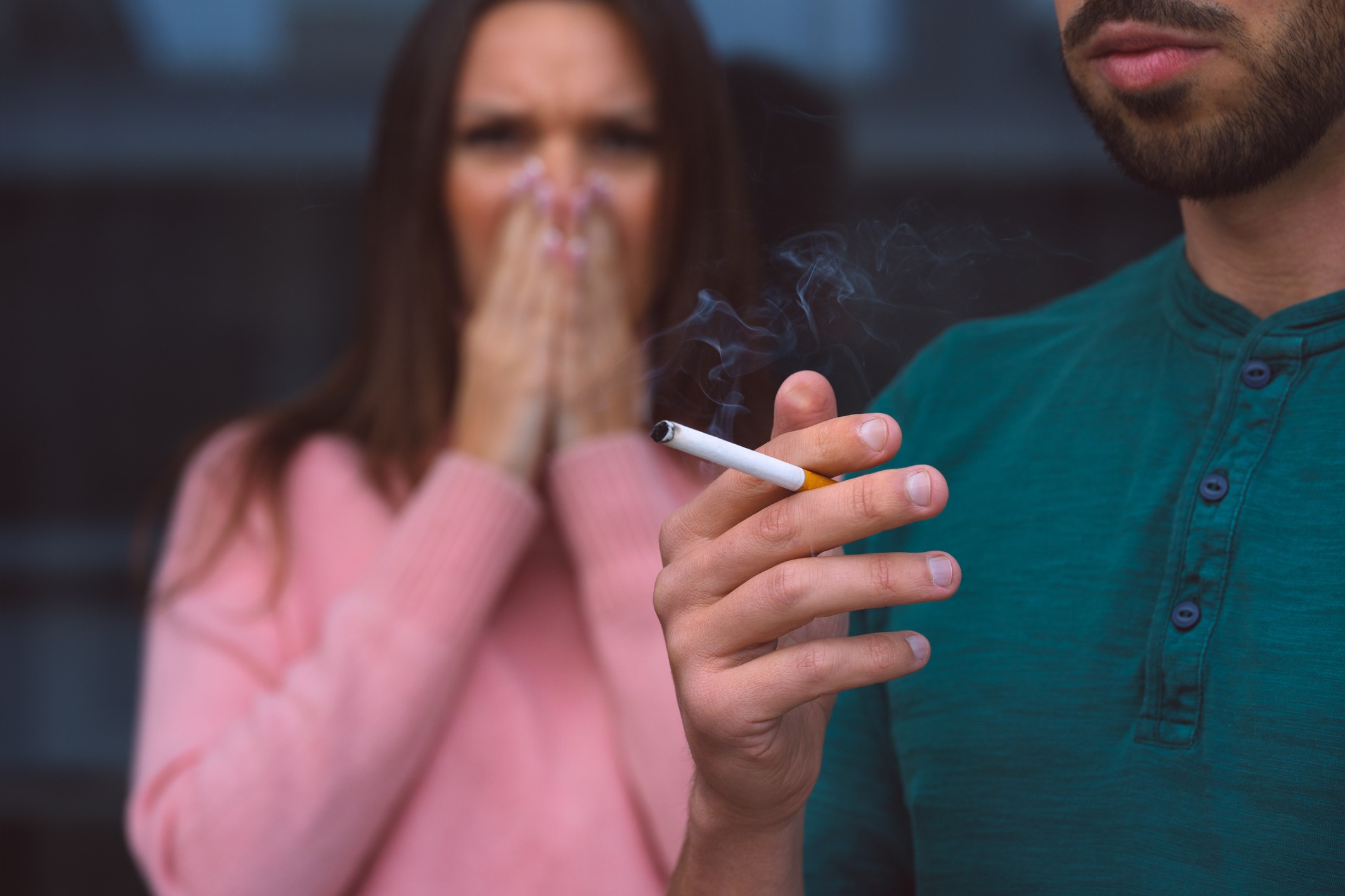 Fumante passivo: entenda o que é e principais riscos