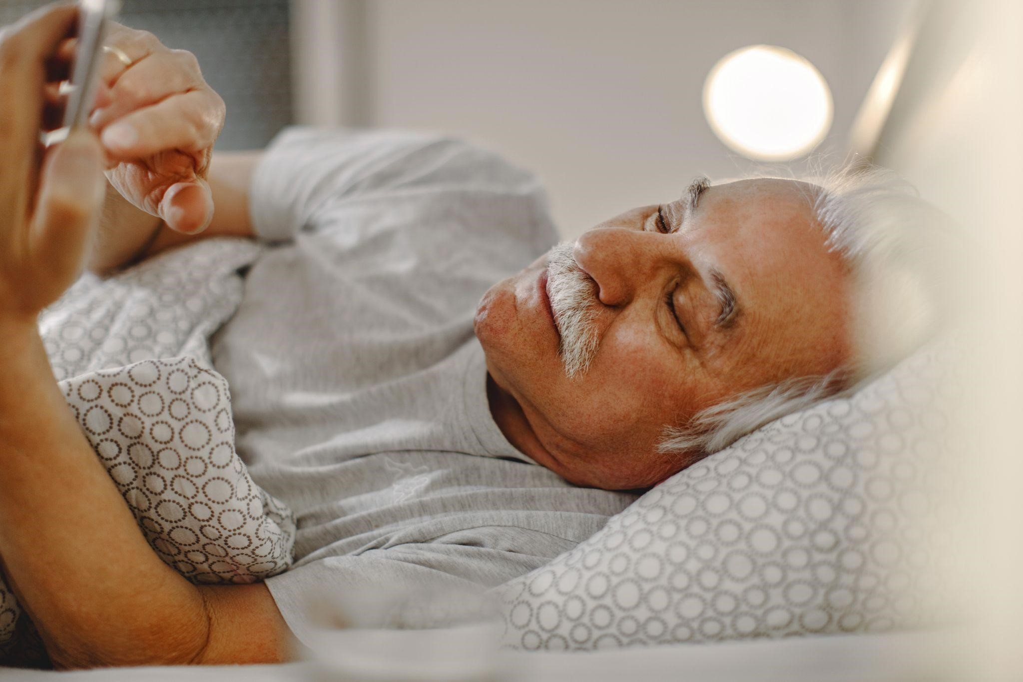 Dormir Tarde Envelhece? Veja As Consequências