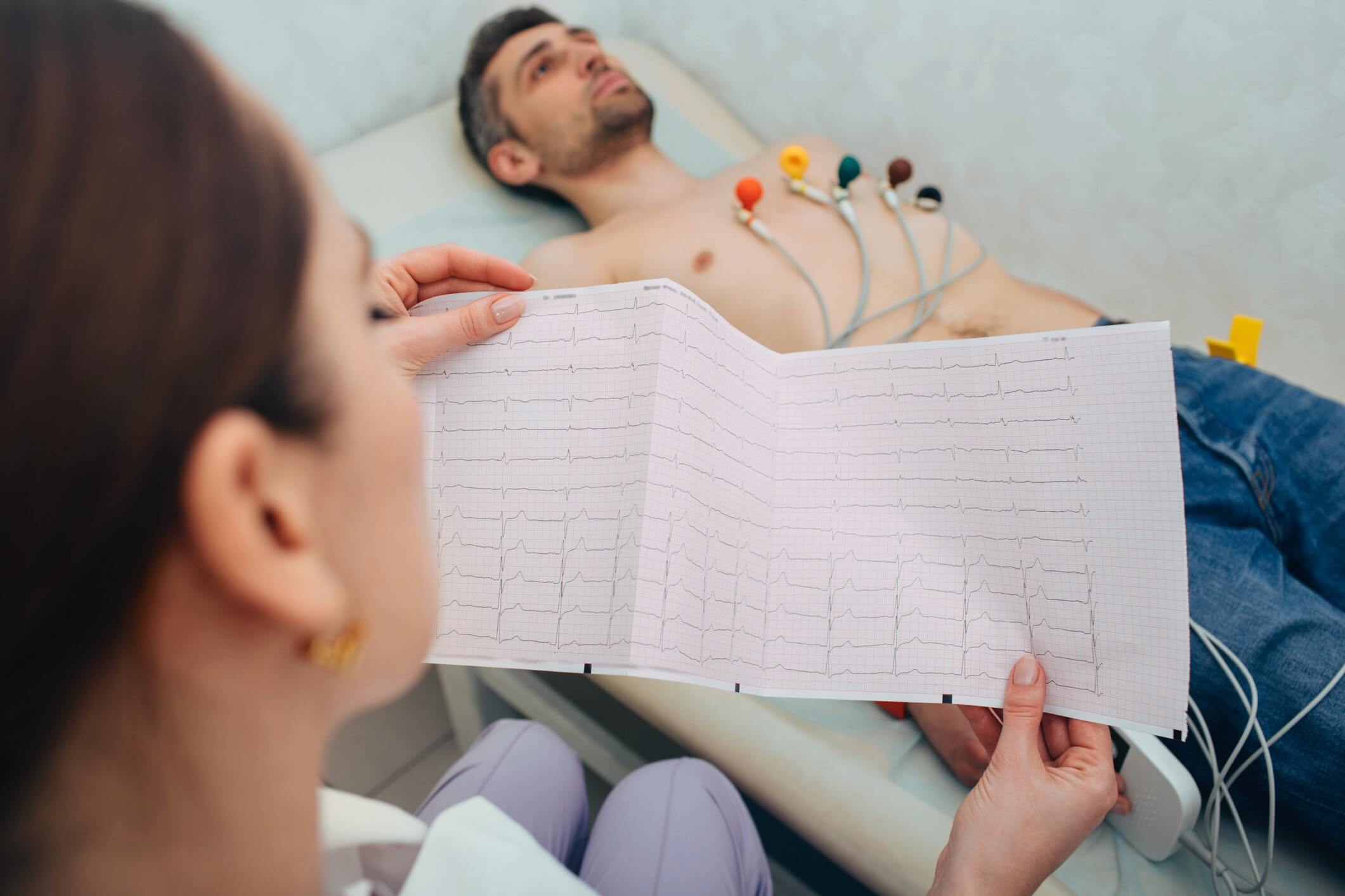 Eletrocardiograma: entenda como é feito e para que serve este exame