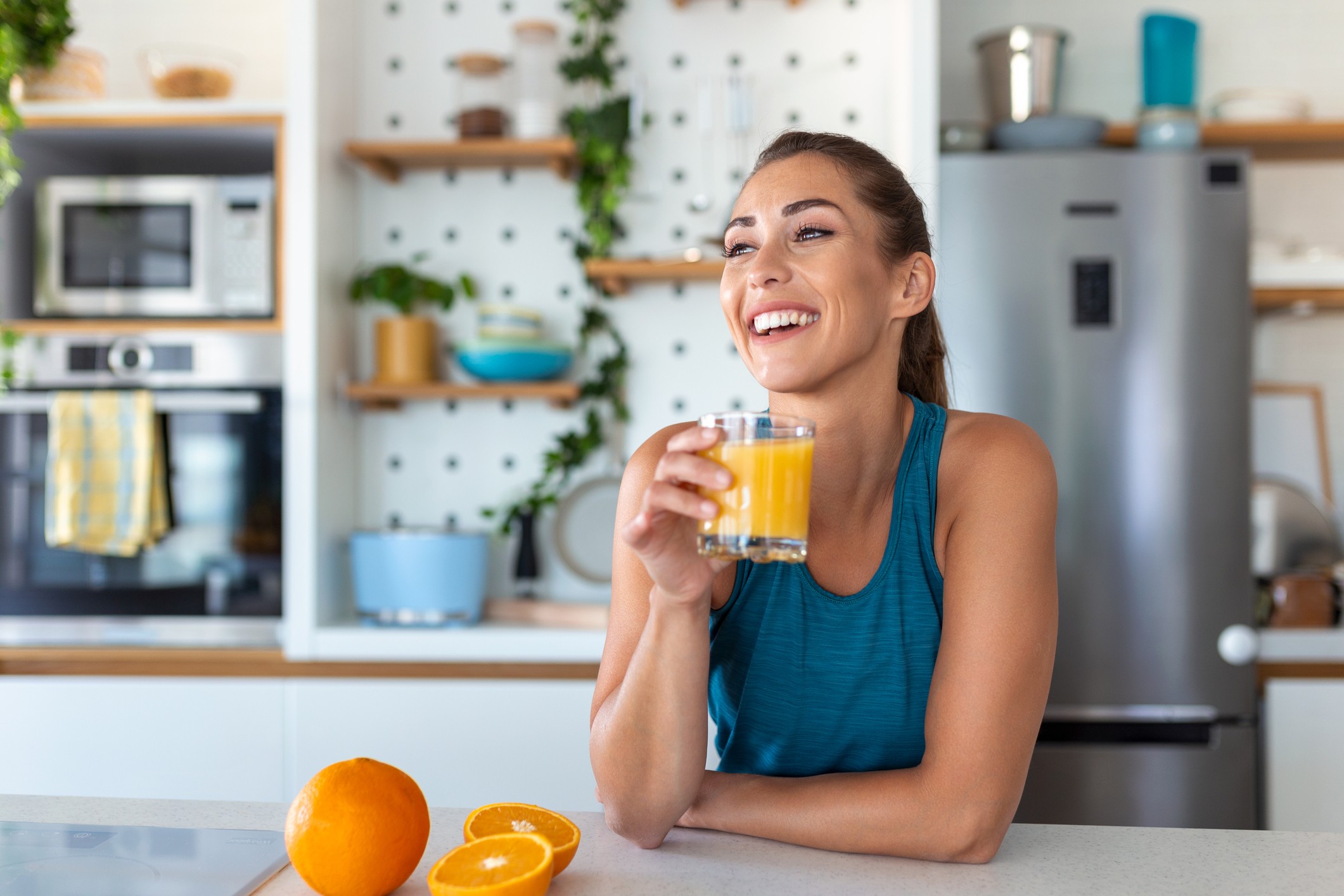 Vitamina C ajuda a retardar o envelhecimento; veja todos os seus